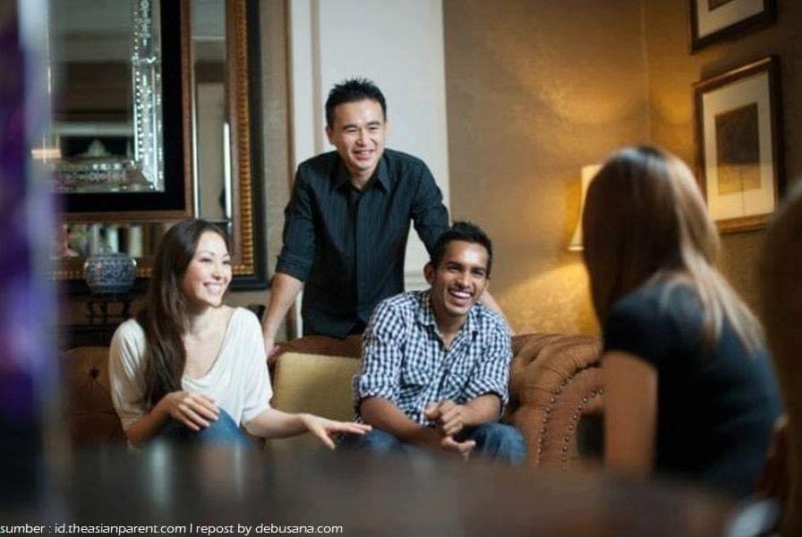 Begadang dan Nongkrong Di Luar Rumah