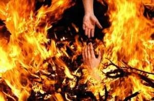 Niat Mau Kencan, Pemuda di Karawang Apes Dibakar Hidup-Hidup